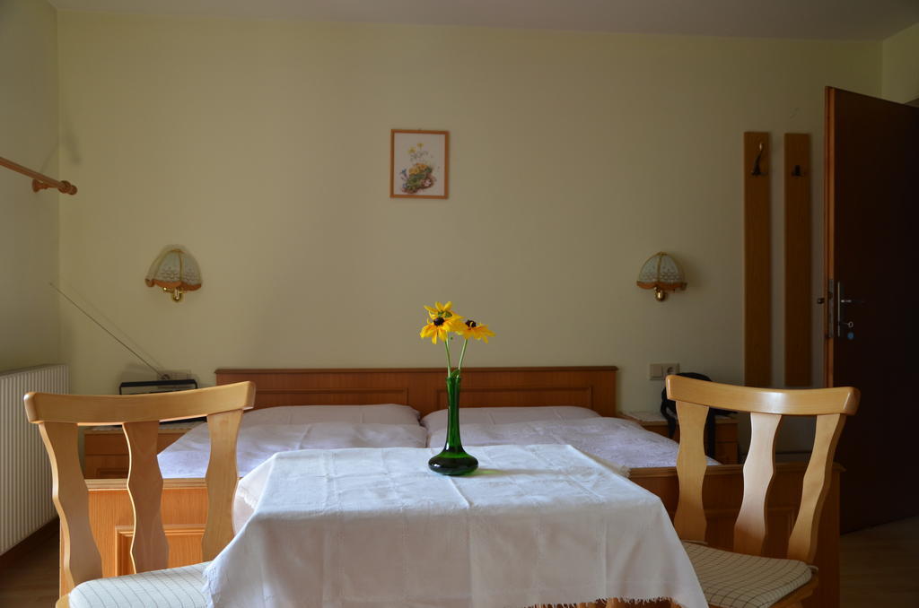 Ferienwohnung Garber Uderns Pokoj fotografie
